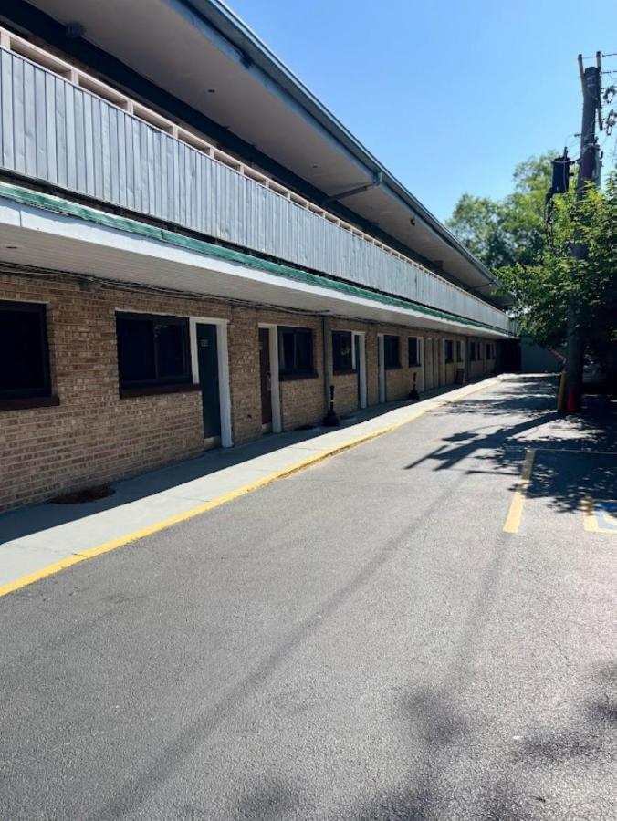 Edgebrook Motel Chicago Exterior photo